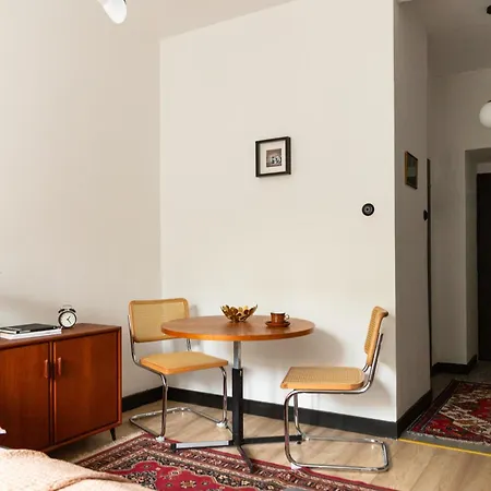 Urban Grey Essence * Warschau