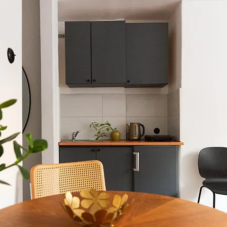 Apartment Urban Grey Essence *